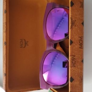 Mcm  HP new host specialpolarized gorgeous purple one size gorgeous case hard 💜